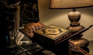 10 sayfa kitap okuyarak ortalama 200 sayfalık kitaplardan yılda 18 tane okuyabilirsin